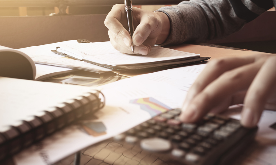 woman-calculate-about-expense-and-doing-finance-in-home-office
