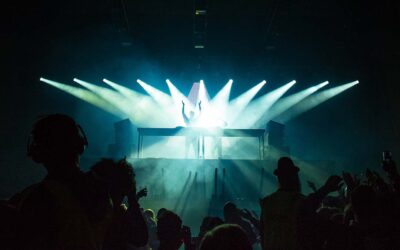 What Does a Spotlight Operator Do?